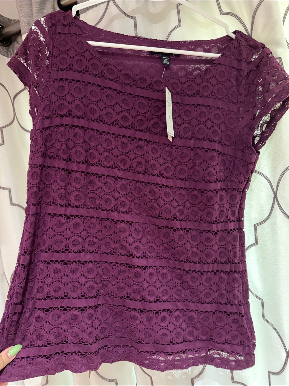 Banana Republic Petite Lace Short Sleeve Top in Plum